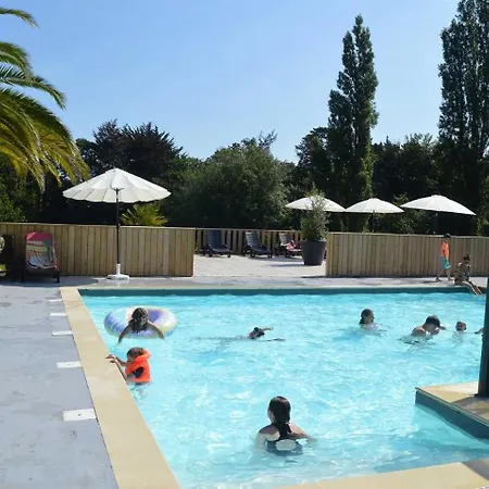 Camping 3 Etoiles - Parc Aquatique - Eeibbf Fouesnant Exterior foto